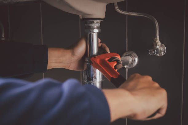 Best Clogged Drain Plumber  in Saugatuck, CT